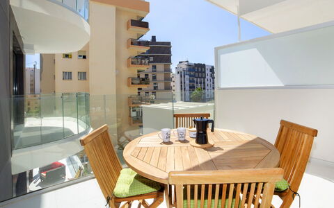 Calpe Beach i: Proprietà, Camera, Interior Design, Costruzione, Casa, Mobilia, Immobiliare, Casa, Tavolo, Architettura