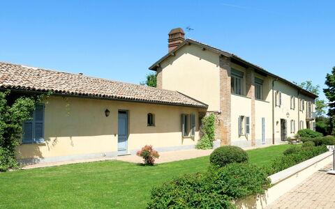 Marina: Proprietà, Casa, Casa, Immobiliare, Costruzione, Estate, Villetta, Agriturismo, Zona Residenziale, Architettura