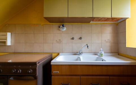 Casa della Peschiera: Controsoffitto, Cabinetry, Rubinetto, Lavandino Della Cucina, Lavello, Mobilia, Proprietà, Idraulico Fixture, Costruzione, Cucina