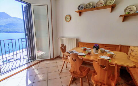 Relax: Tavolo, Mobilia, Proprietà, Sedia, Legna, Interior Design, Architettura, Cucina & Sala Da Pranzo Tavolo, Pavimentazione, Pavimento