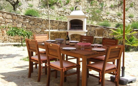 L'Oliveraie: Mobilia, Tavolo, Tavolo Esterno, Proprietà, Terrazza, Camera, Cucina & Sala Da Pranzo Tavolo, Sedia, Sala Da Pranzo, Mobili Da Esterno