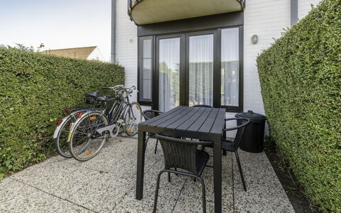 De Haan 230: Proprietà, Verde, Architettura, Tavolo, Casa, Immobiliare, Mobilia, Costruzione, Erba, Albero