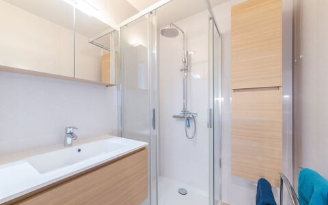 De Haan 230: Bagno, Camera, Proprietà, Costruzione, Architettura, Interior Design, Casa, Immobiliare, Suite, Rubinetto