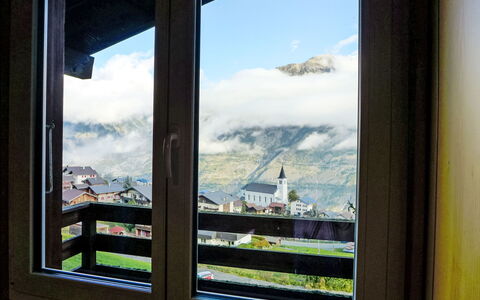 Chalet Ninette: Cielo, Nube, Proprietà, Finestra, Shade, Illuminazione, Architettura, Costruzione, Legna