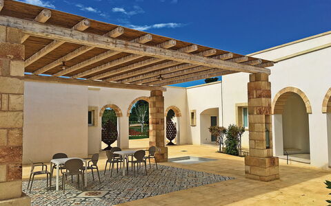 Tenuta Vigna Corallo: Proprietà, Costruzione, Casa, Casa, Immobiliare, Terrazza, Estate, Architettura, Colonna, Zona Residenziale