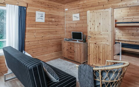 B: Legna, Pavimentazione, Pavimento, Mobilia, Pavimento In Legno, Interior Design, Letto A Castello, Camera, Color Legno, Latifoglie