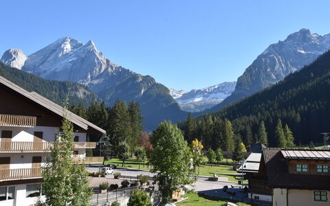Cesa Lucilla: Geografia Montane, Montagna, Catena Montuosa, Paesino Di Montagna, Alpi, Hill Station, Paesaggio Naturale, Proprietà, Natura Selvaggia, Cielo
