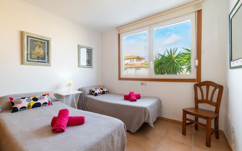 Golf: Mobilia, Proprietà, Cornice, Pianta, Costruzione, Finestra, Pianta Della Casa, Legna, Tessile, Interior Design