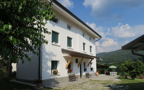 Casa Amica: Proprietà, Casa, Costruzione, Immobiliare, Casa, Architettura, Villa, Facciata, Cielo, Estate