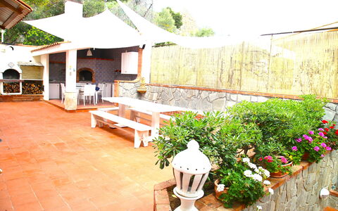 Villa Di Sofia: Proprietà, Backyard, Cortile, Cortile, Costruzione, Casa, Immobiliare, Terrazza, Giardino, Camera