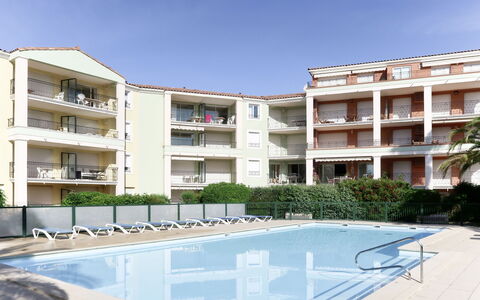 Sainte Maxime 688: Costruzione, Proprietà, Appartamento, Condominio, Immobiliare, Uso Misto, Zona Residenziale, Casa, Piscina, Ricorrere