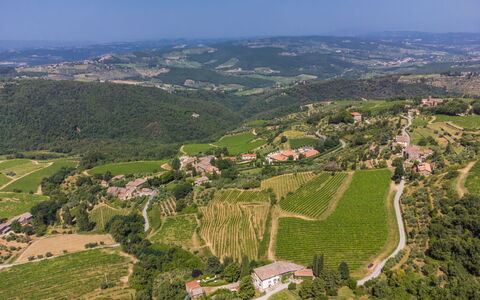 Ridaldi: Cielo, Montagna, Paesaggio Naturale, Lotto, Pascolo, Plain, Paesaggio, Urban Design, Erba, Catena Montuosa