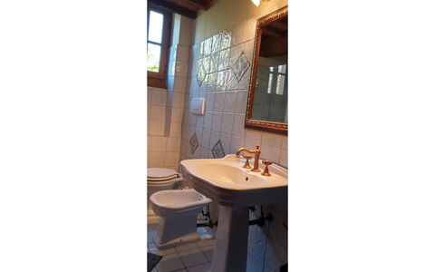 La Boutique del Cardinale: Proprietà, Camera, Casa, Costruzione, Bagno, Interior Design, Mobilia, Architettura, Immobiliare, Casa
