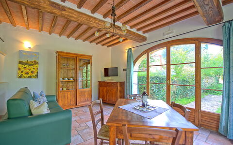 Borgo Mulignone: Proprietà, Camera, Costruzione, Casa, Immobiliare, Mobilia, Villetta, Casa, Soffitto, Interior Design