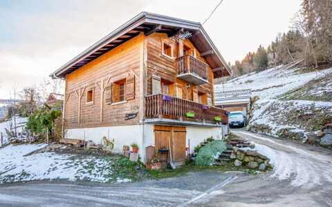 Saint Gervais 535: Cielo, Pianta, Costruzione, Neve, Finestra, Proprietà, Nube, Casa, Legna, Albero