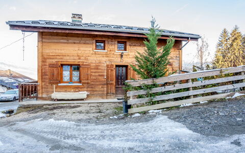 Saint Gervais 535: Casa, Proprietà, Casa, Costruzione, Immobiliare, Tetto, Architettura, Inverno, Raccordo, Zona Residenziale