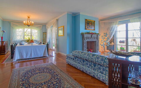 Nicoletta: Camera, Mobilia, Proprietà, Camera Da Letto, Interior Design, Costruzione, Letto, Pavimento, Immobiliare, Lenzuolo