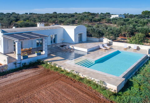 Villa Amelia: Costruzione, Proprietà, Pianta, Cielo, Finestra, Azzurro, Albero, Piscina, Lotto, Casa