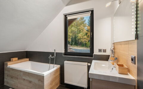 Srub Kuří: Legna, Idraulico Fixture, Pavimentazione, Interior Design, Pavimento, Rubinetto, Idraulico, Casa, Lavello, Bagno