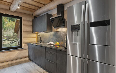 Srub Kuří: Pavimentazione, Interior Design, Cucina, Legna, Mobilia, Elettrodomestico Da Cucina, Controsoffitto, Elettrodomestico, Pavimento In Legno, Casa