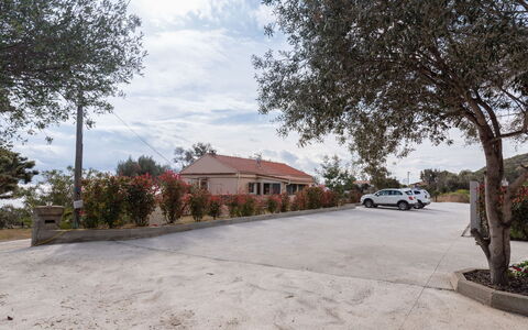 Solenzara 650: Cielo, Montagna, Neve, Nube, Highland, Pendenza, Ricreazione All'Aperto, Albero, Congelamento, Terreno