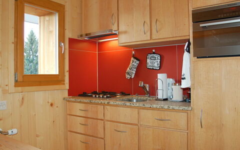 Villars 877: Cabinetry, Camera, Cucina, Mobilia, Controsoffitto, Proprietà, Cucina Stufa, Credenza, Compensato, Casa