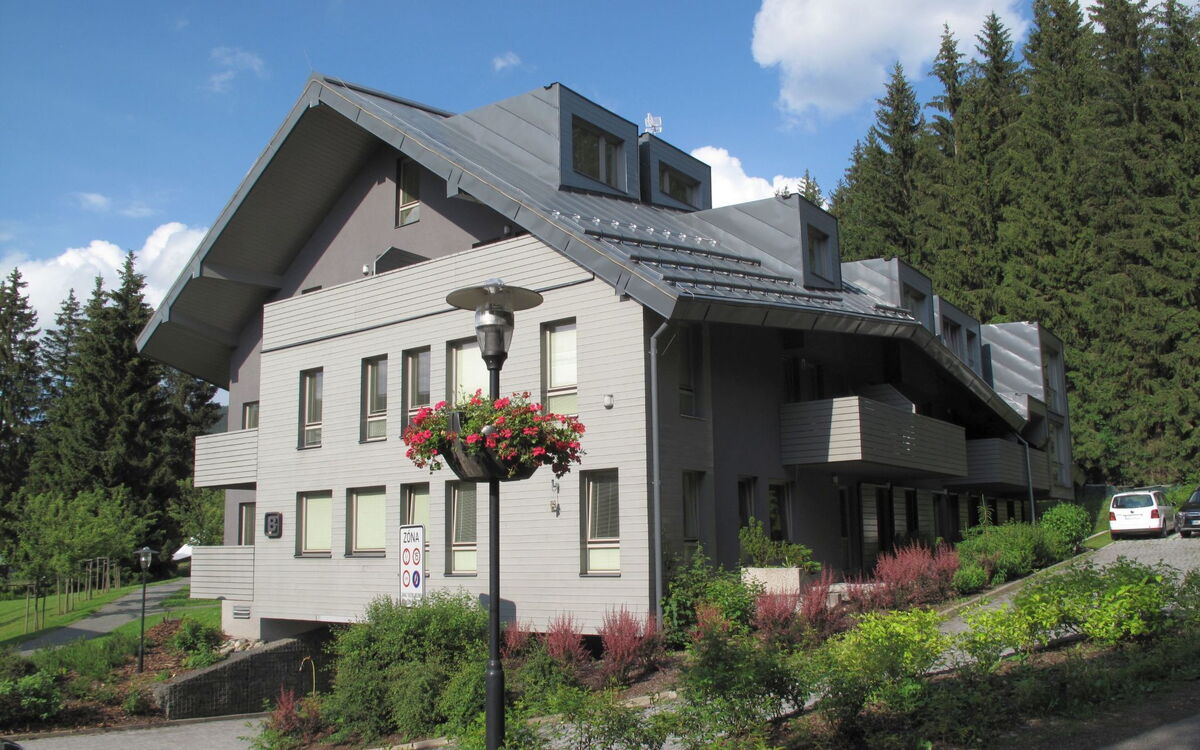 Resident Harrachov B