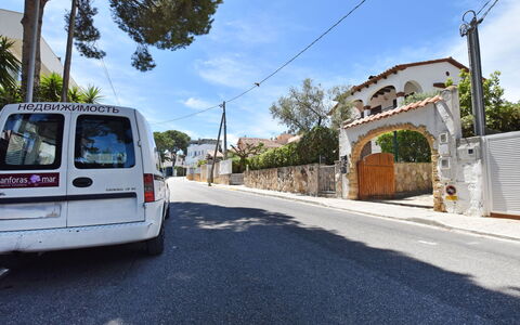 Laurel: Trasporto, Modalità Di Trasporto, Veicolo, Strada, Cittadina, Auto, Albero, Asfalto, Cielo, Strada
