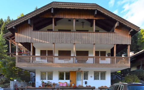 Villa Bellavista: Ruota, Cielo, Costruzione, Proprietà, Nube, Finestra, Veicolo, Pianta