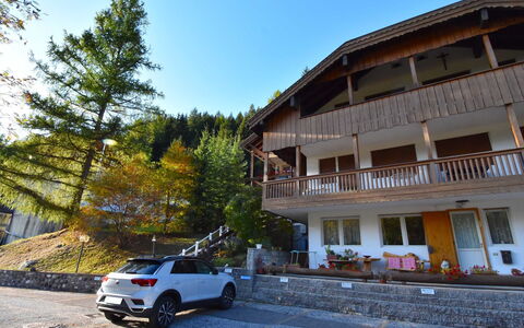 Villa Bellavista: Ruota, Auto, Cielo, Veicolo, Pianta, Costruzione, Veicolo A Motore