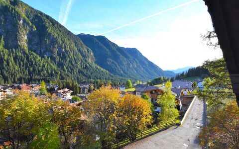 Villa Bellavista: Montagna, Natura, Geografia Montane, Cielo, Albero, Natura Selvaggia, Giallo, Catena Montuosa, Foglia, Paesaggio Naturale