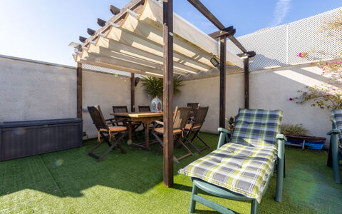 Solarium Iii: Mobilia, Proprietà, Costruzione, Pianta, Cielo, Shade, Legna, Interior Design, Mobili Da Esterno, Comfort