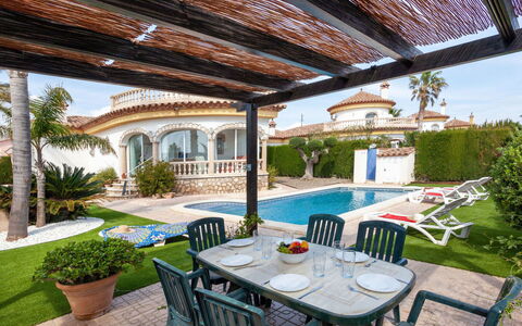 Villa Pasja: Proprietà, Costruzione, Immobiliare, Terrazza, Casa, Estate, Interior Design, Casa, Camera, Backyard