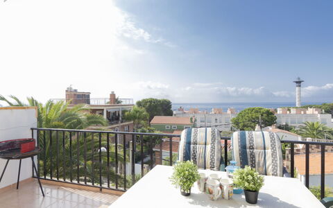 Regina: Proprietà, Costruzione, Immobiliare, Casa, Appartamento, Tetto, Zona Residenziale, Camera, Casa, Balcone