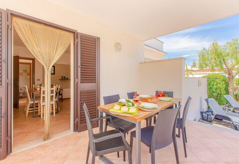 Villa Orchidea: Proprietà, Camera, Immobiliare, Interior Design, Mobilia, Costruzione, Casa, Sala Da Pranzo, Tavolo, Casa