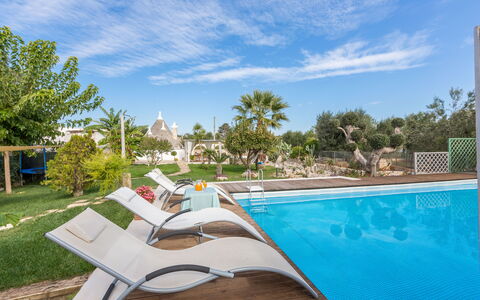 Trullo Suenn Con Piscina: Proprietà, Immobiliare, Piscina, Casa, Costruzione, Vacanza, Casa, Lettino, Zona Residenziale, Tempo Libero
