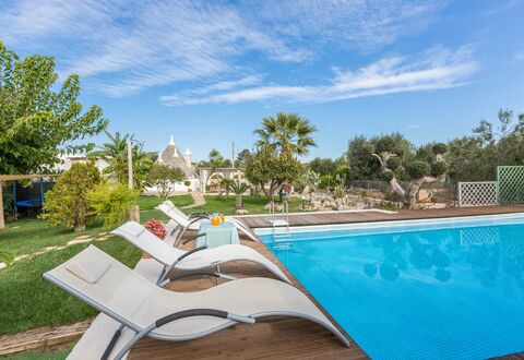 Trullo Suenn Con Piscina: Proprietà, Immobiliare, Piscina, Casa, Costruzione, Vacanza, Casa, Lettino, Zona Residenziale, Tempo Libero