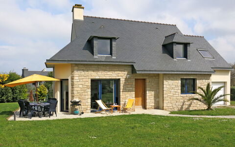 Golf de Bretagne: Pianta, Cielo, Nube, Costruzione, Finestra, Casa, Lotto, Erba, Raccordo, Albero