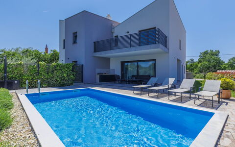 Villa Isabela: Acqua, Cielo, Pianta, Proprietà, Piscina, Costruzione, Azzurro, Architettura, Shade, Rettangolo