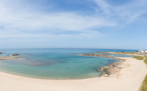 Villa Mezzaluna: Corpo D'Acqua, Spiaggia, Mare, Costa, Riva, Costiera E Morfologie Oceanic, Cielo, Oceano, Sabbia, Vacanza