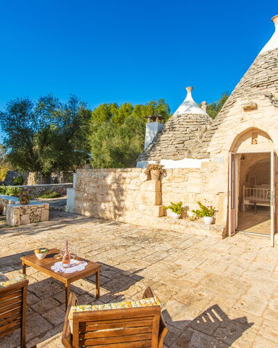 Trullo Con Piscina Per Bambini