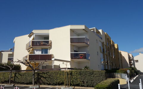 Voiles D'Or-Gênois: Cielo, Costruzione, Proprietà, Pianta, Finestra, Urban Design, Condominio, Zona Residenziale, Immobiliare, Facciata
