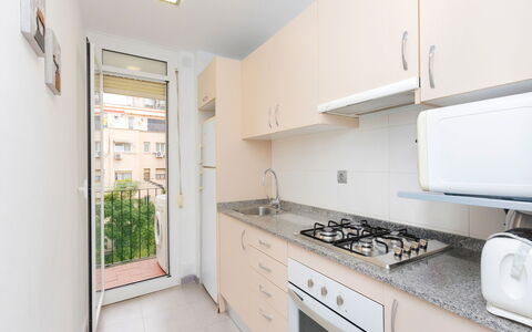 Gracia: Providencia: Proprietà, Camera, Cucina, Costruzione, Immobiliare, Mobilia, Casa, Interior Design, Cabinetry, Controsoffitto