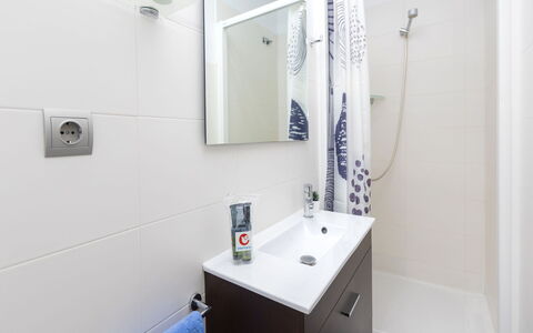 Gracia: Providencia: Bagno, Proprietà, Camera, Casa, Immobiliare, Interior Design, Costruzione, Architettura, Pavimento, Soffitto
