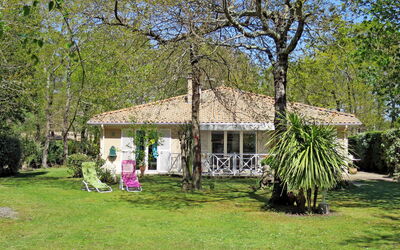 Les Grands Chênes (Hut155)