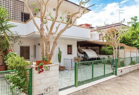 Villa Victory: Proprietà, Casa, Costruzione, Immobiliare, Casa, Zona Residenziale, Architettura, Facciata, Appartamento, Camera