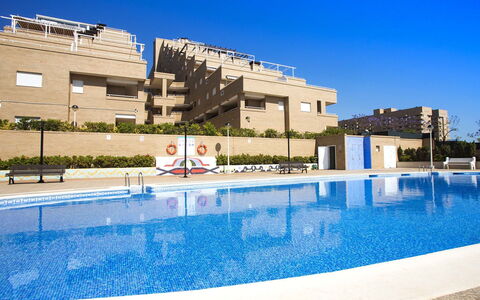 Altamar: Acqua, Pianta, Cielo, Costruzione, Proprietà, Piscina, Shade, Albero, Condominio, Tempo Libero