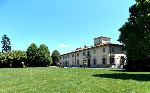Villa Sandra: Proprietà, Estate, Casa, Costruzione, Dimora, Casa, Prato, Immobiliare, Erba, Architettura