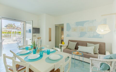 Casa Rosa: Camera, Proprietà, Mobilia, Interior Design, Soggiorno, Turchese, Tavolo, Tavolino Da Caffè, Costruzione, Azzurro