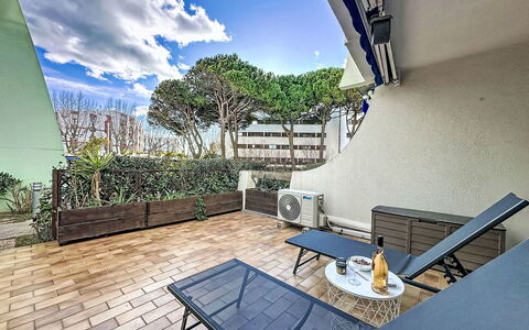 La Grande Motte 600: Zona Residenziale, Piscina, Ricorrere, Shade, Mobili Da Esterno, Hacienda, Eco Hotel, Villa, Hotel